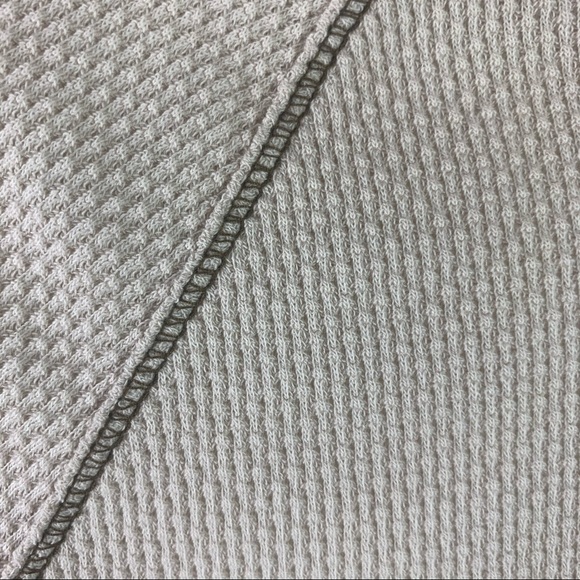 β SOLD β FREE PEOPLE Long Sleeve Thermal Crochet - Picture 7 of 10